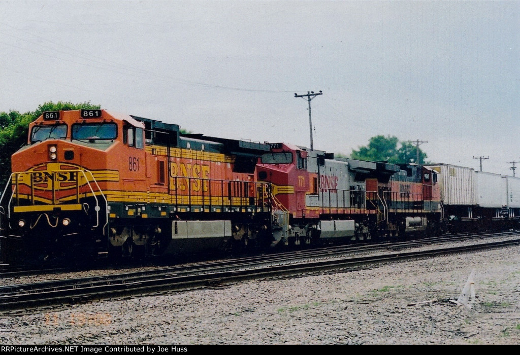 BNSF 861 West